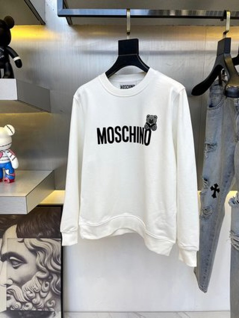 Christian Louboutin Moschino - Image 68