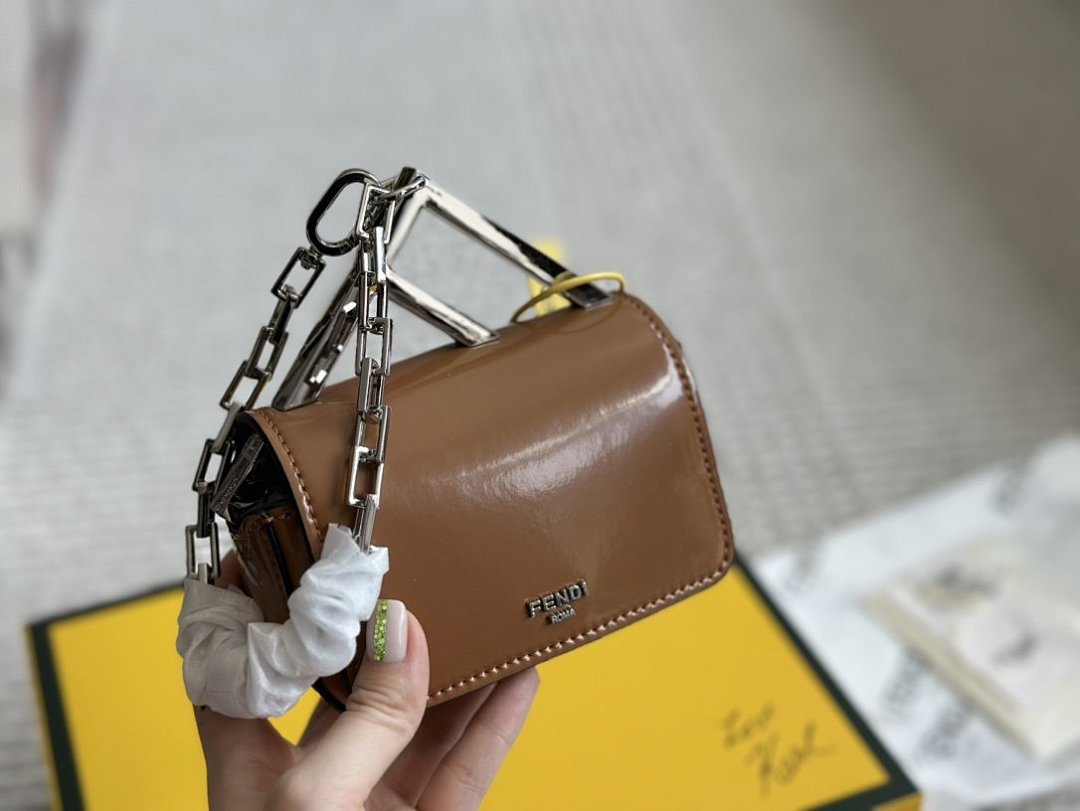 Other Fendi - Image 24