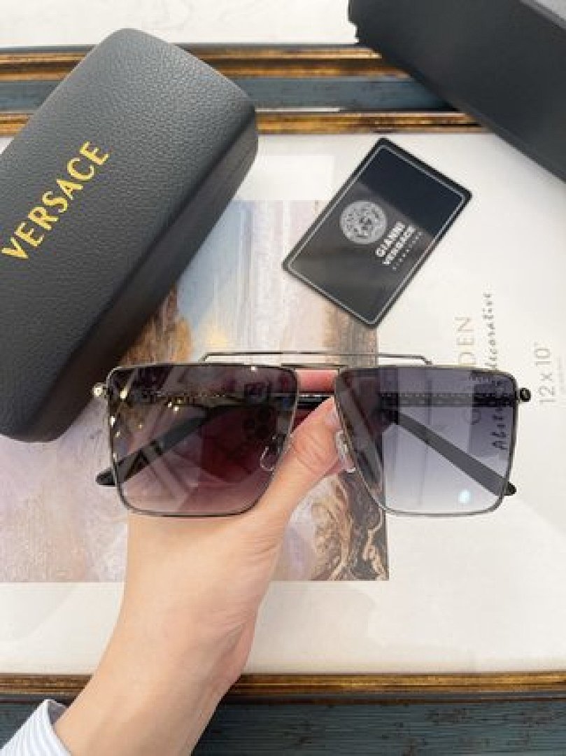 Other VERSACE Sunglasses - Image 102