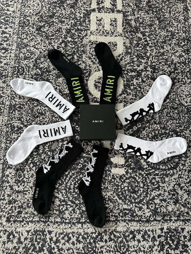 Socks, photo 1