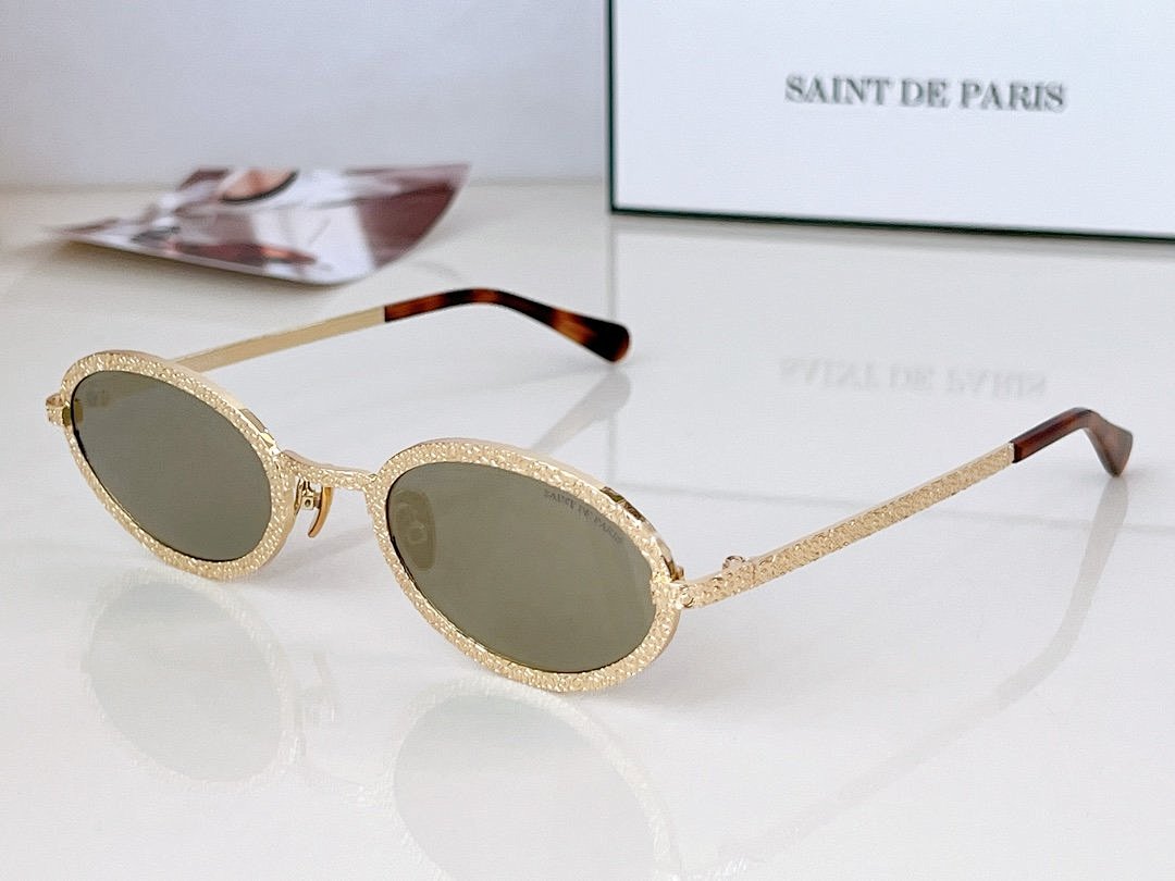Other Glasses, photo 1