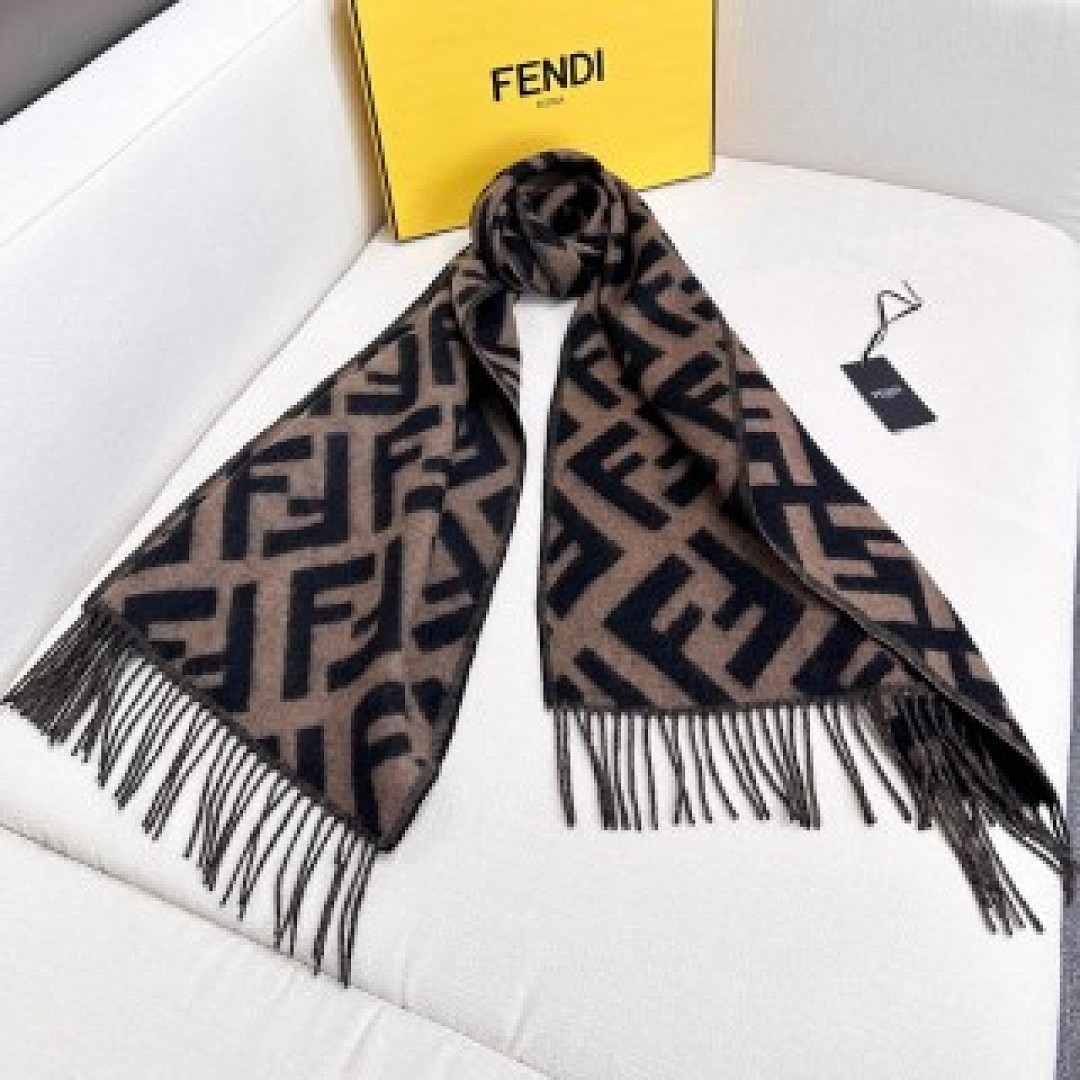 Other Fendi - Image 24