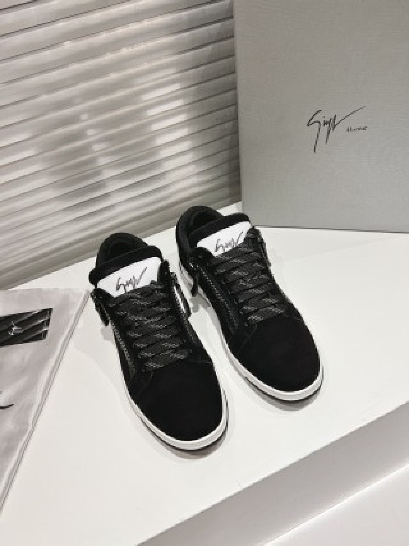 Other Giuseppe Zanotti - Image 17