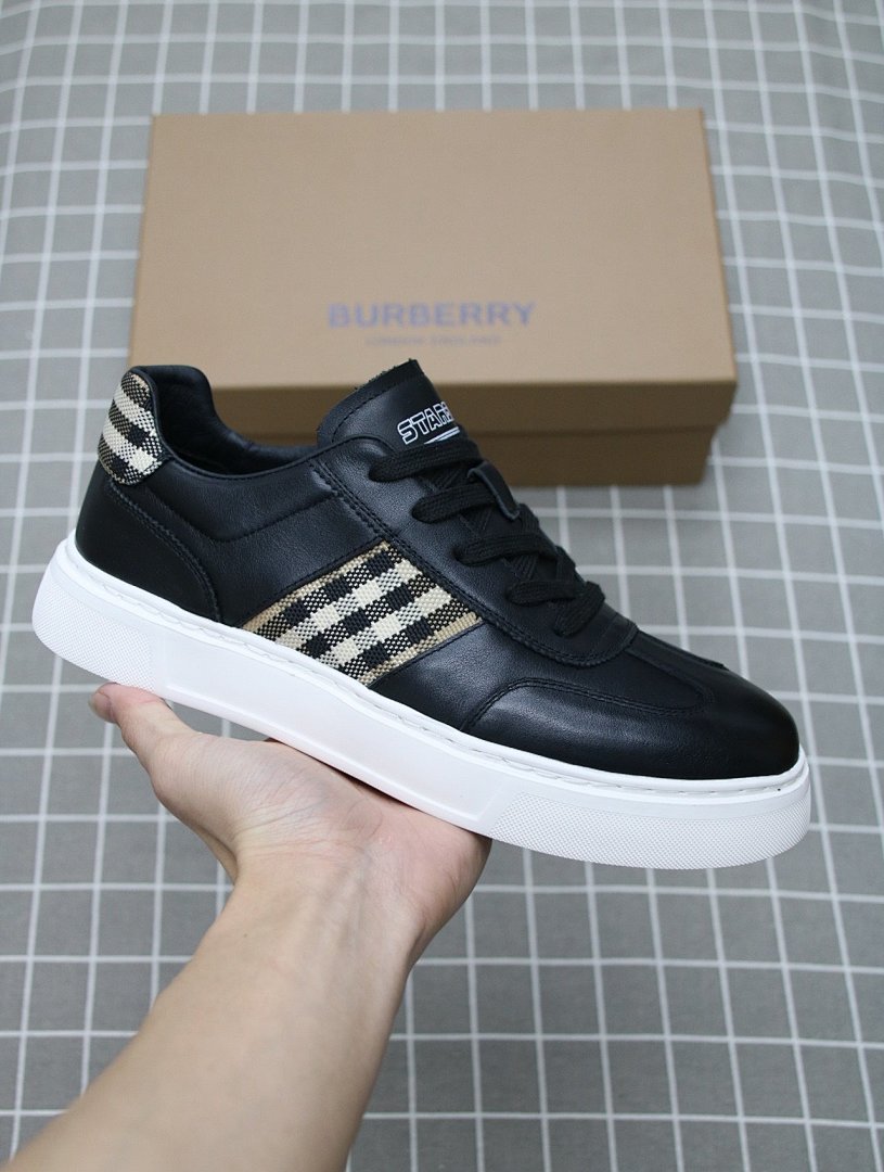 Other Burberry Shoes - Image 81