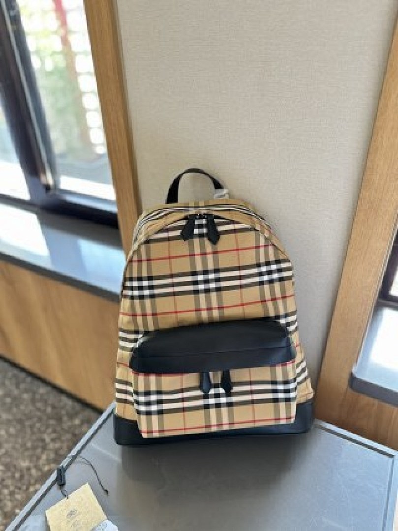 Other Burberry - Image 99