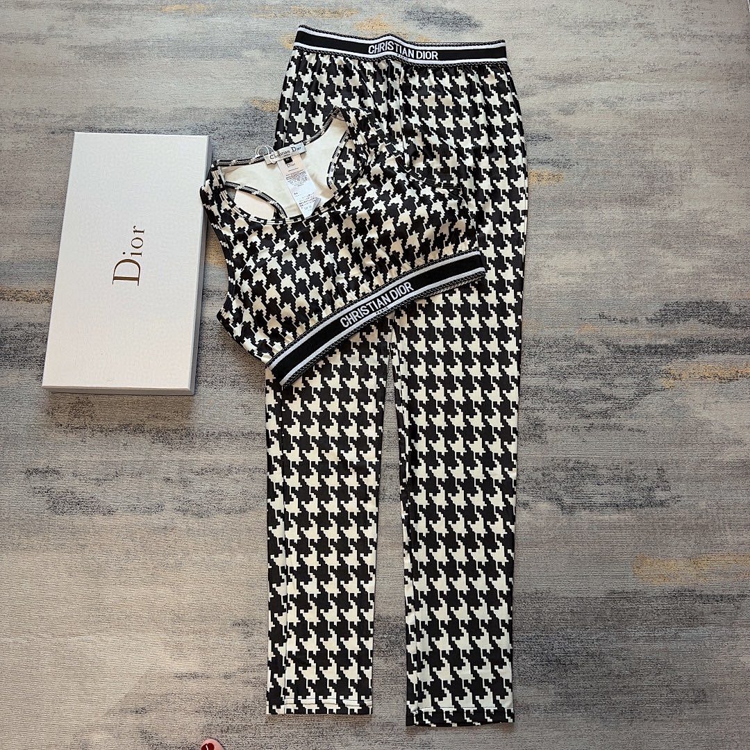 Other Yoga Wear, photo 1
