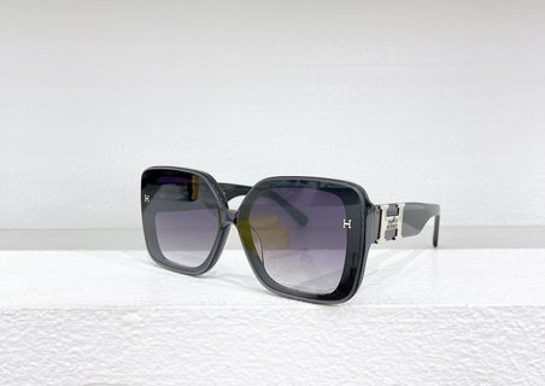 Other HERMES Sunglasses - Image 4