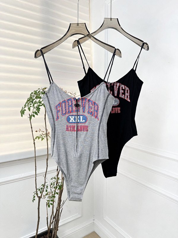 Swimsuit, photo 1