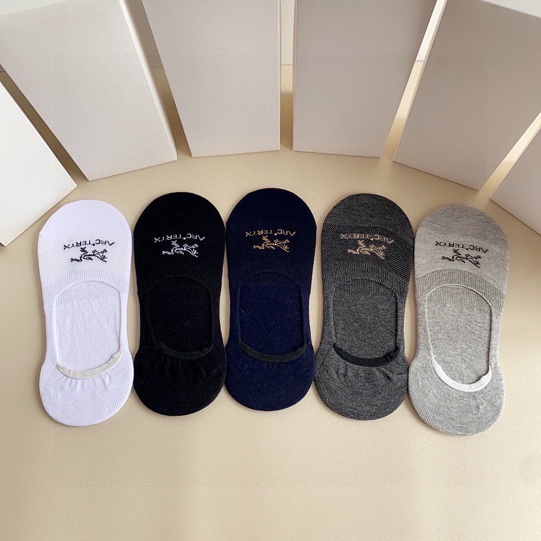 Other Socks, photo 1