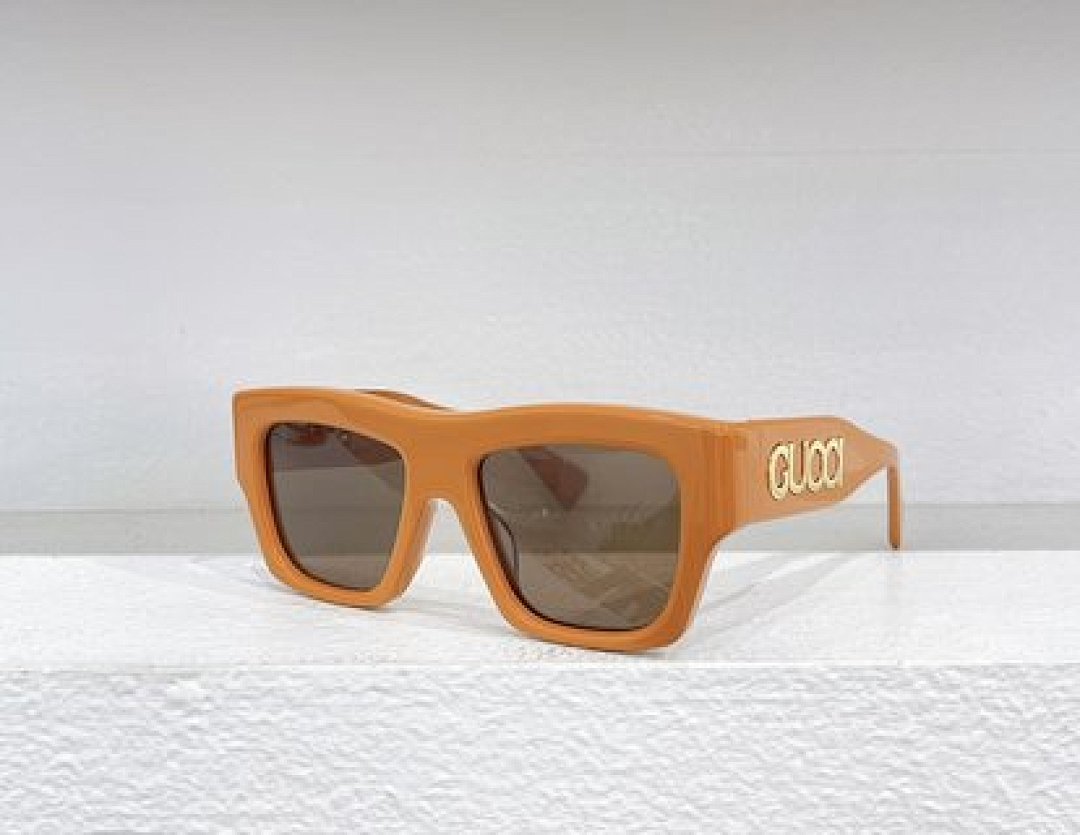 Other GUCCI Sunglasses - Image 101