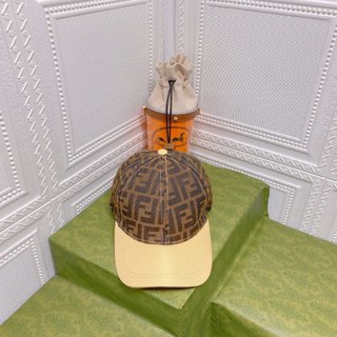 Other Fendi - Image 64