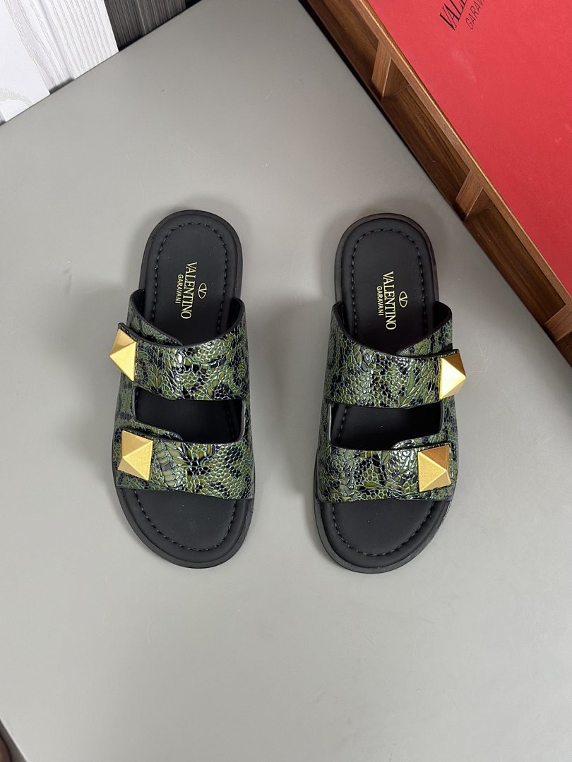 Other Men's Slippers - Image 6