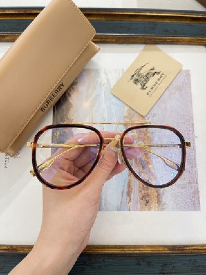 Other BURBERR Sunglasses - Image 73