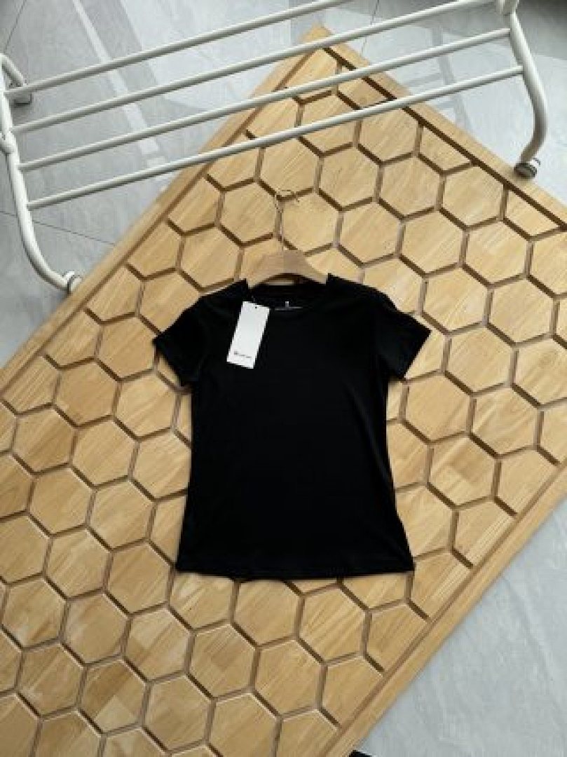 Christian Louboutin Lululemon - Image 29