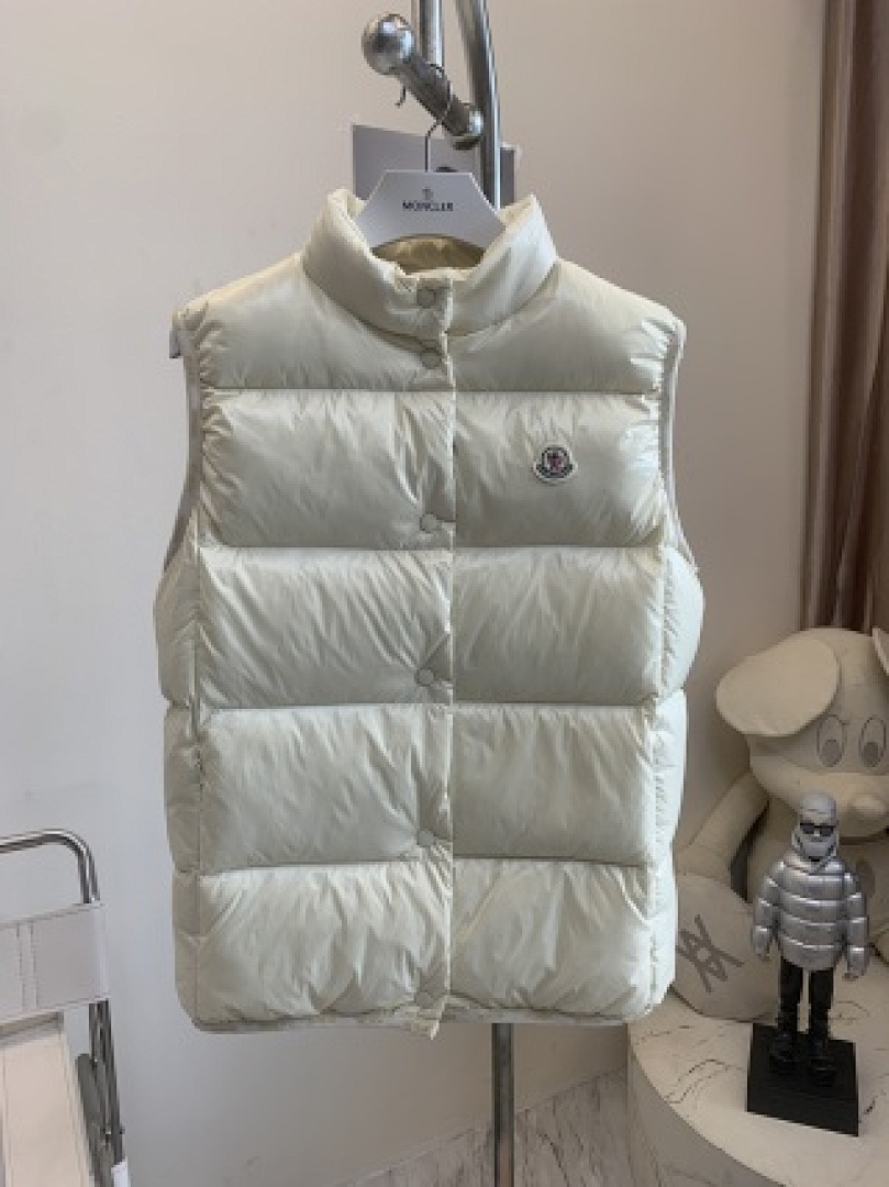 Christian Louboutin Moncler - Image 4