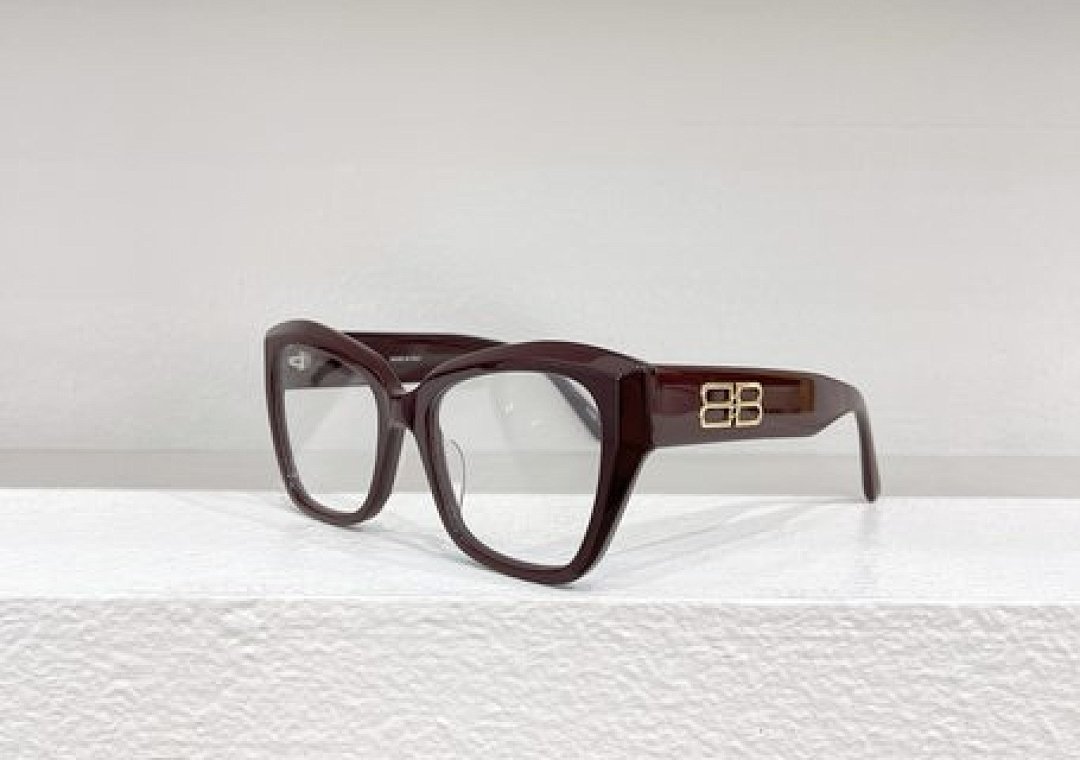 Other Balenciaga Sunglasses - Image 83