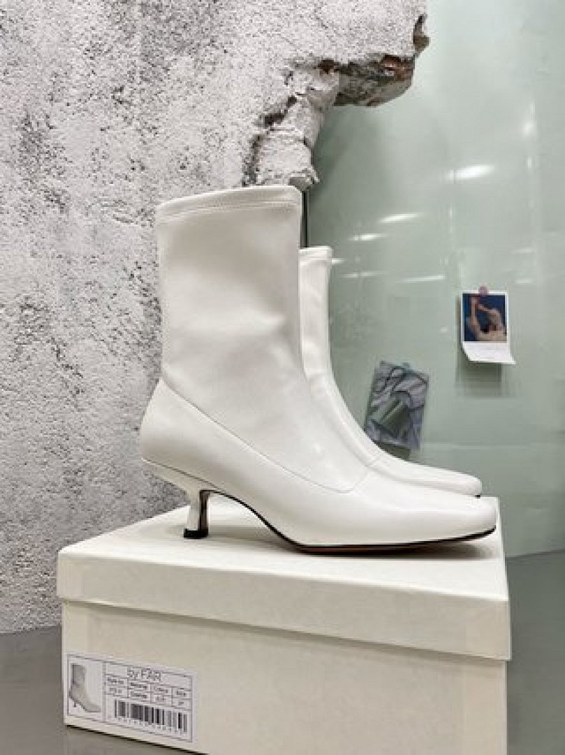 Other By Far - Image 19