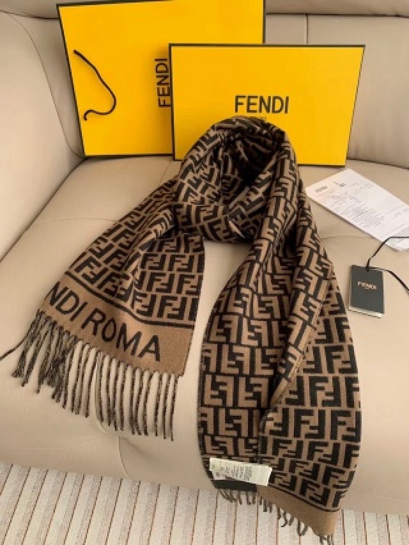Other Fendi - Image 4