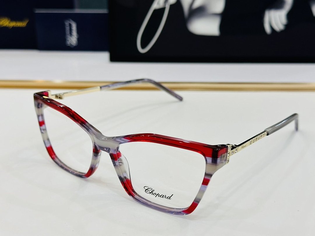 Other Glasses, photo 1