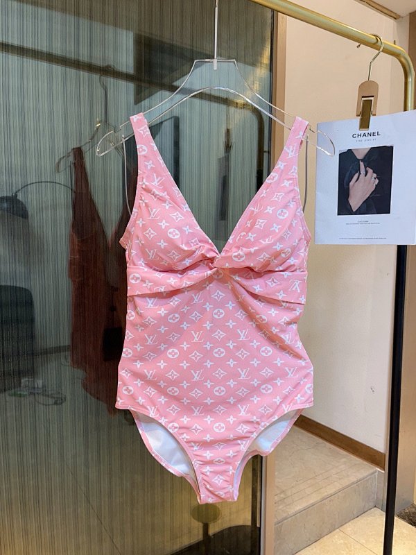 Bikini, photo 1
