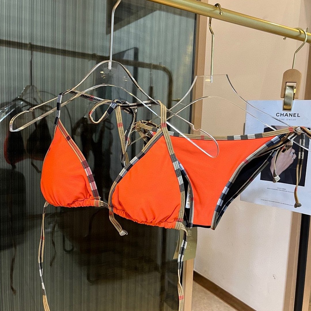 Bikini, photo 1