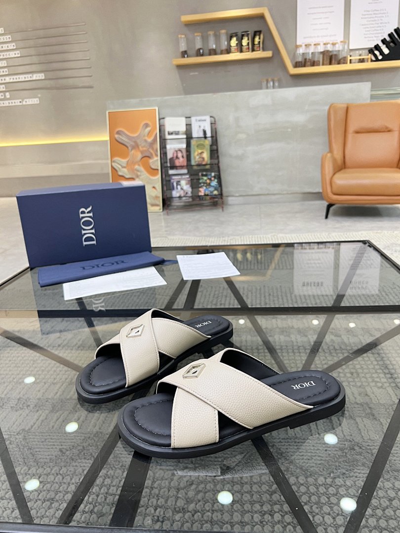 Other Men's Slippers - Image 117