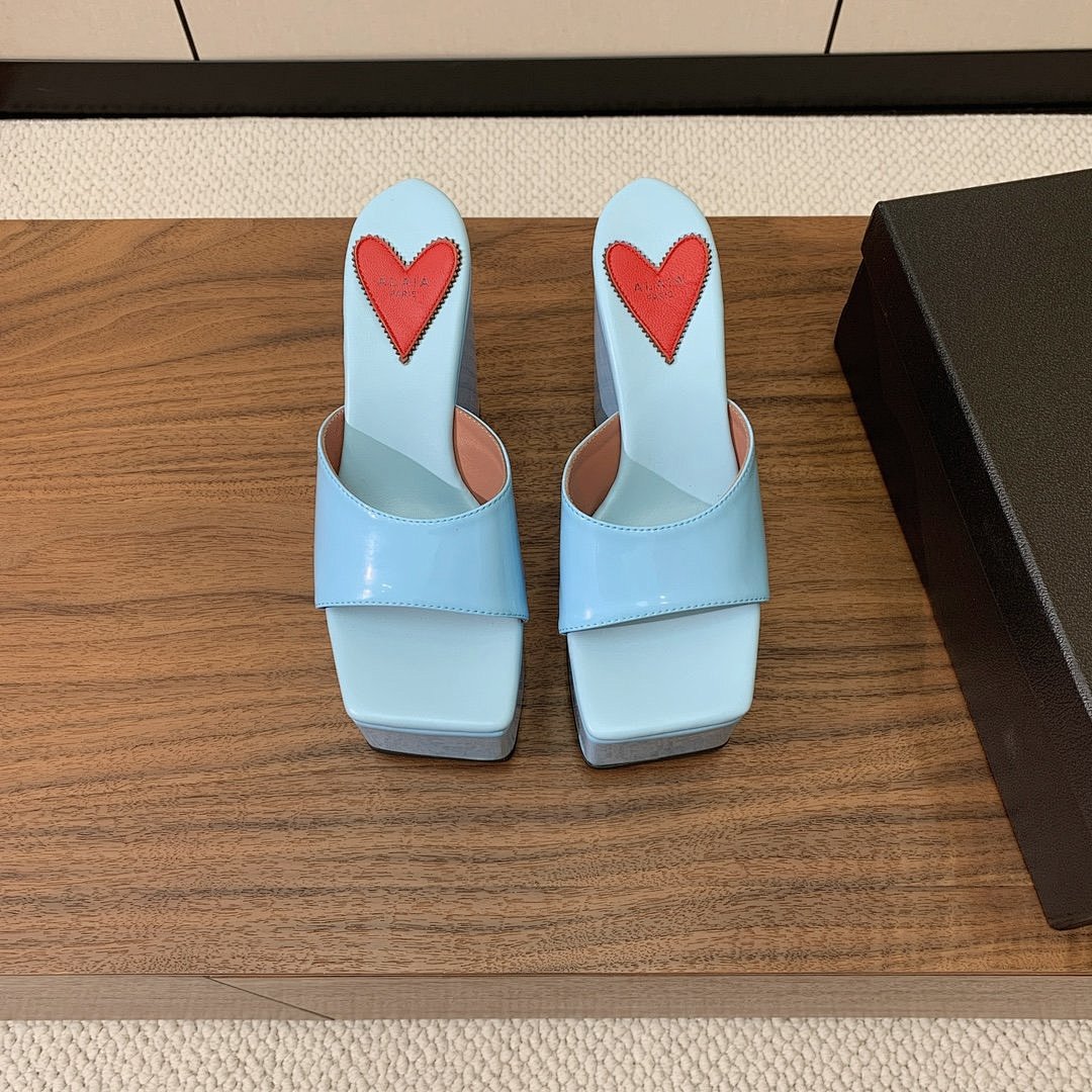 Other Women's Slippers - Image 5