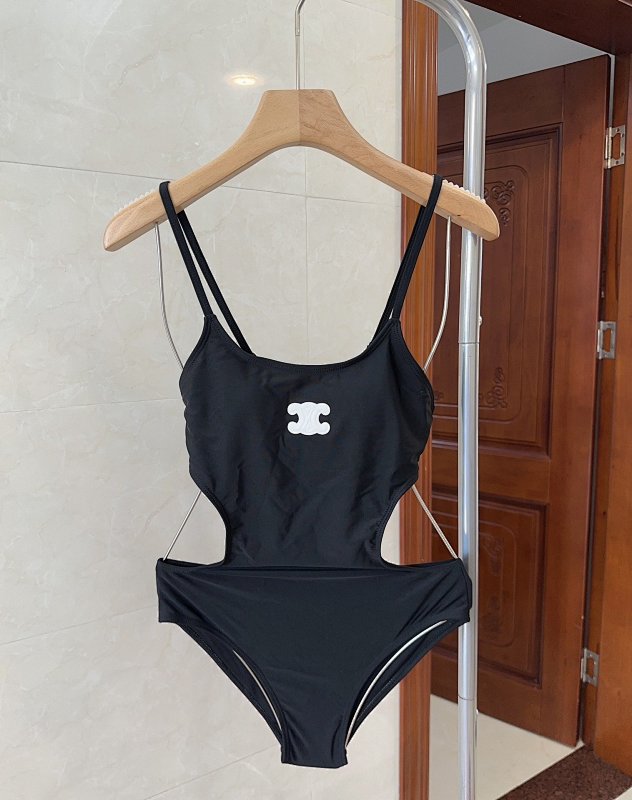 Bikini, photo 1