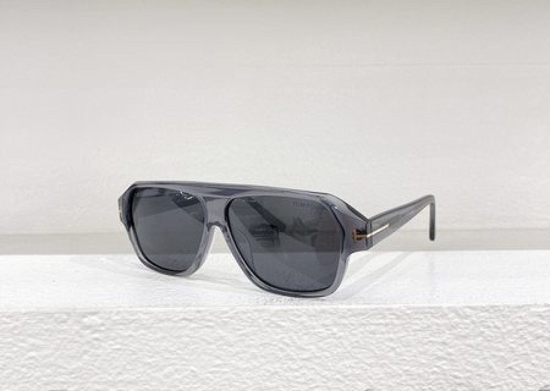 Other TOMTORD Sunglasses - Image 92