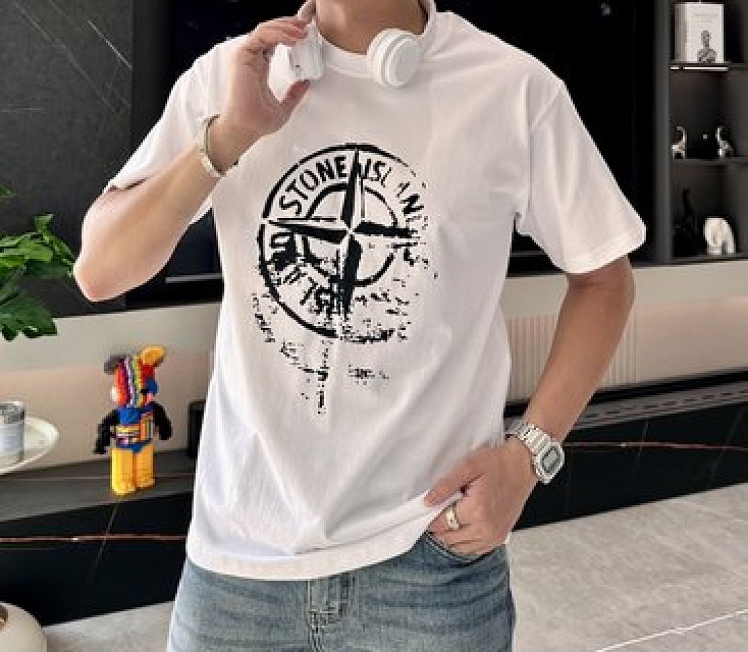 On Running Stone Island