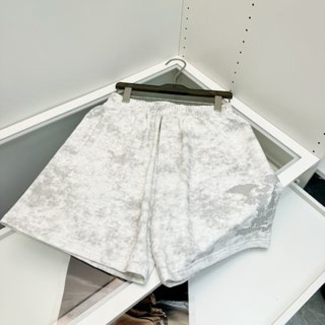 Other Lv Shorts - Image 27