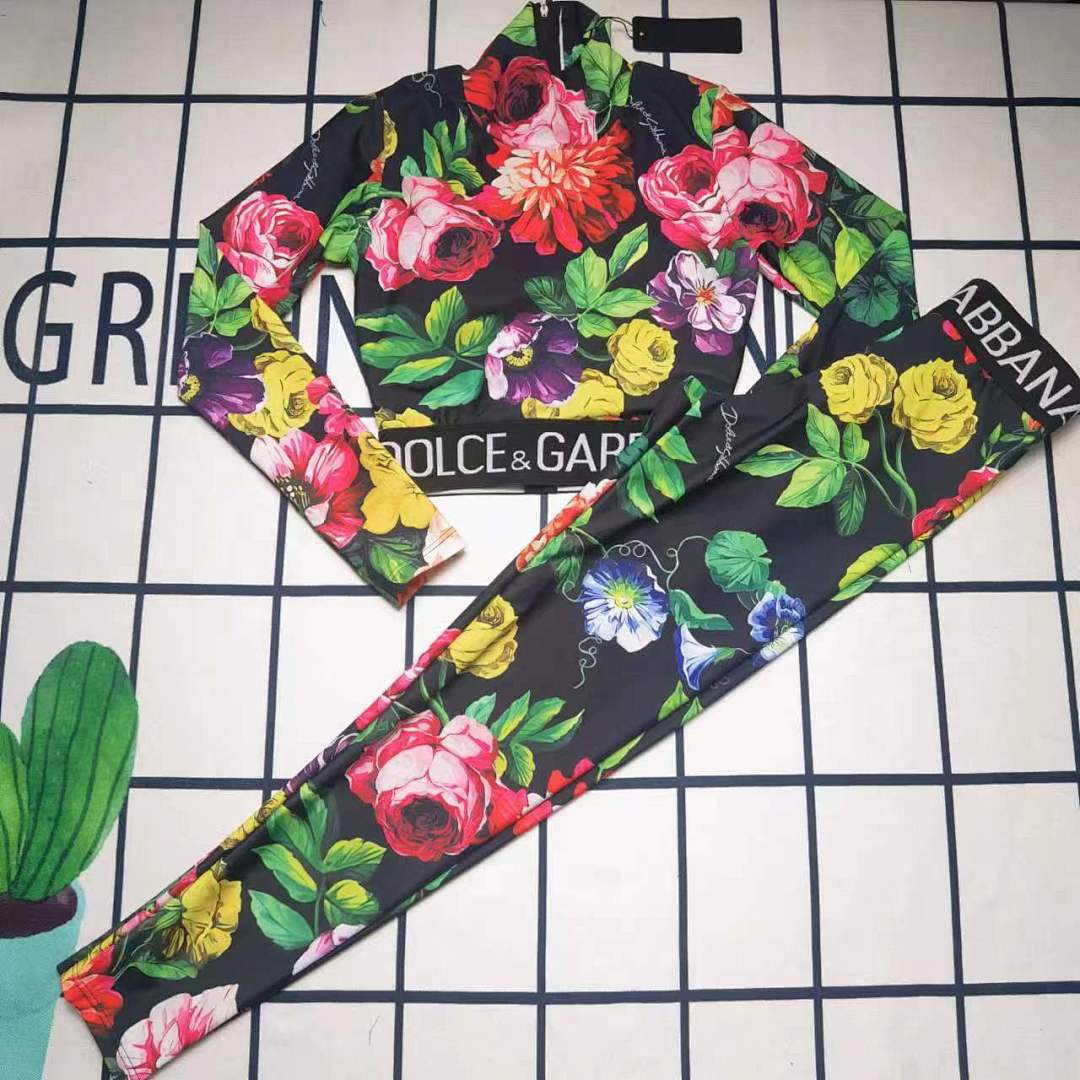 Yoga Wear, photo 1