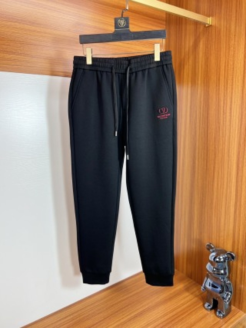Christian Louboutin VETEMENTS Mens Winter - Image 102
