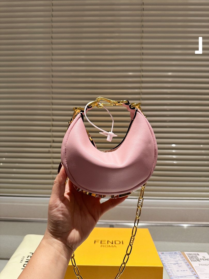 Other Fendi - Image 37