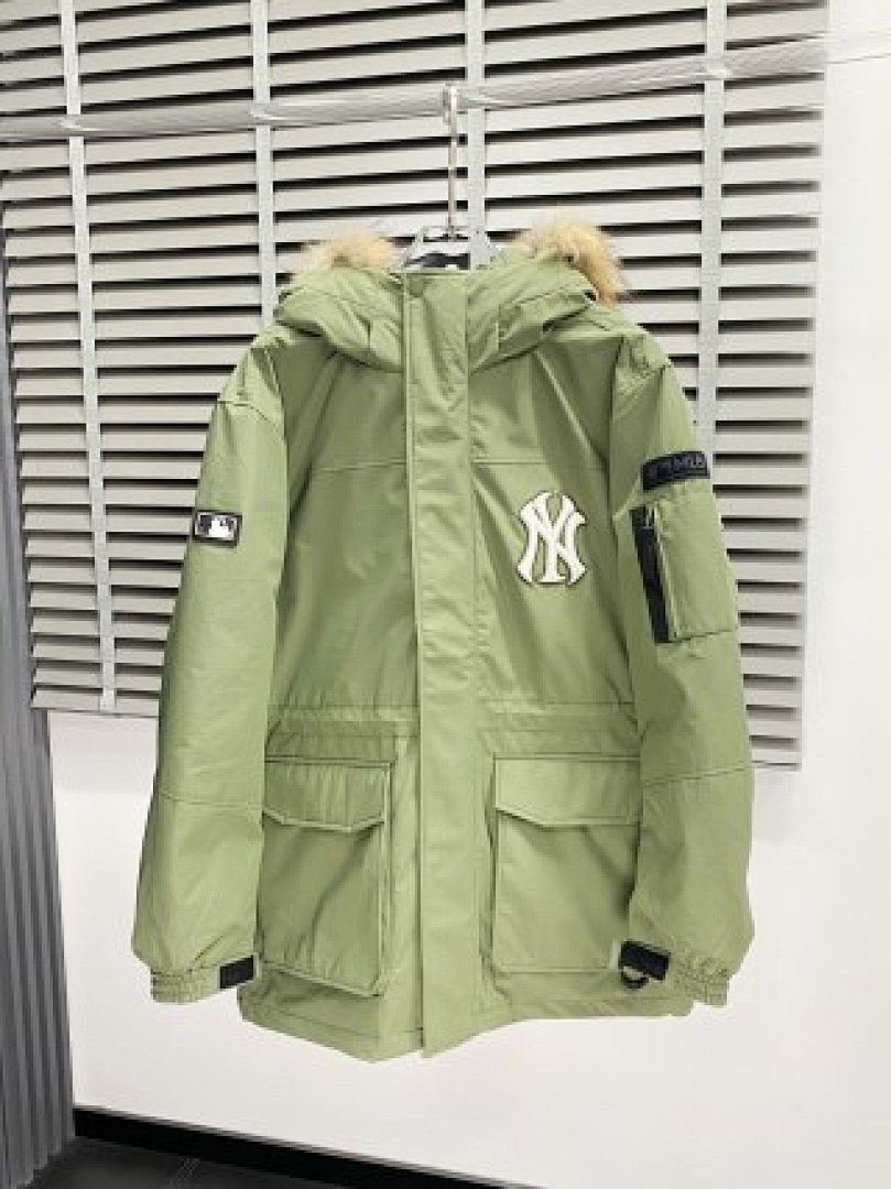 Christian Louboutin MLB - Image 78