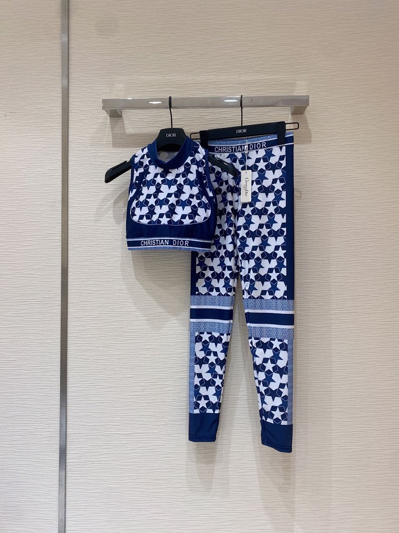 Other Yoga Wear, photo 1