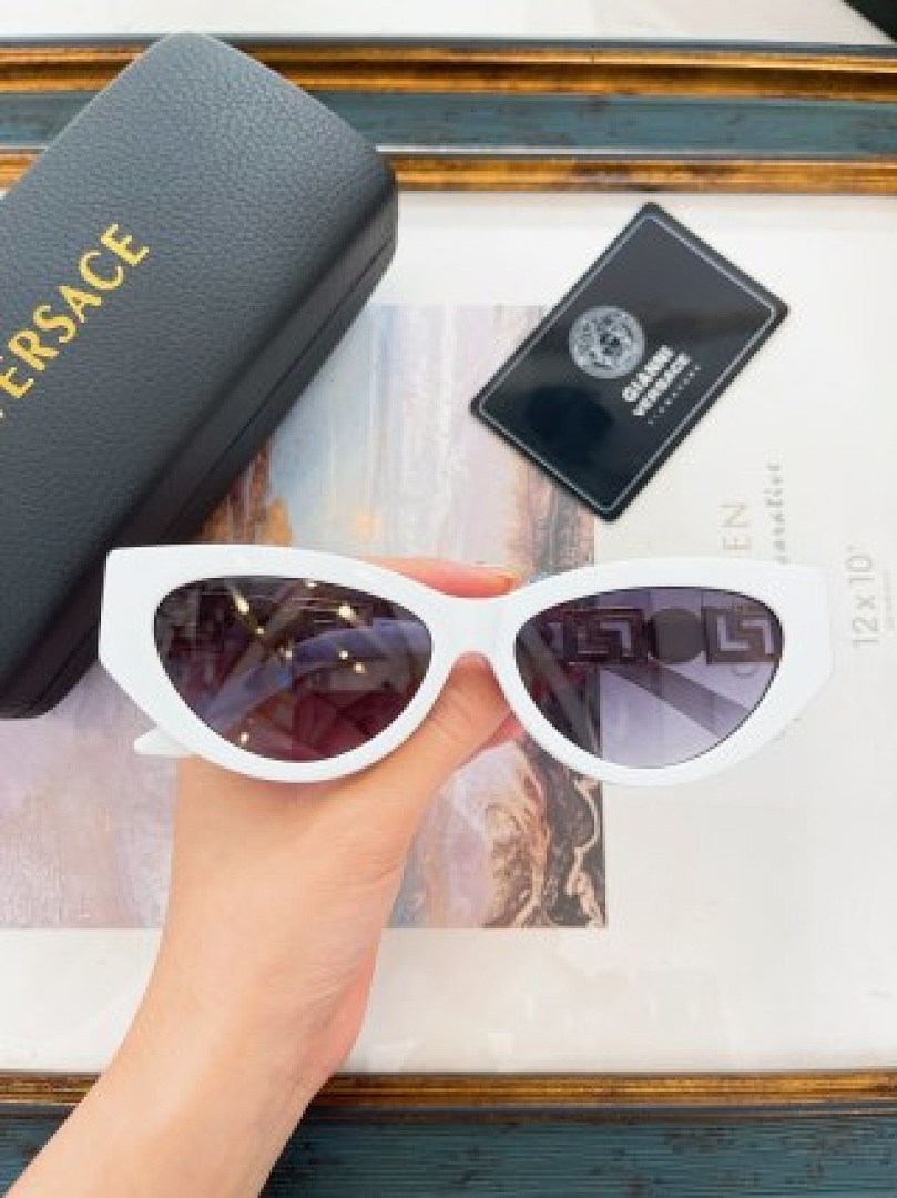 Other VERSACE Sunglasses - Image 18