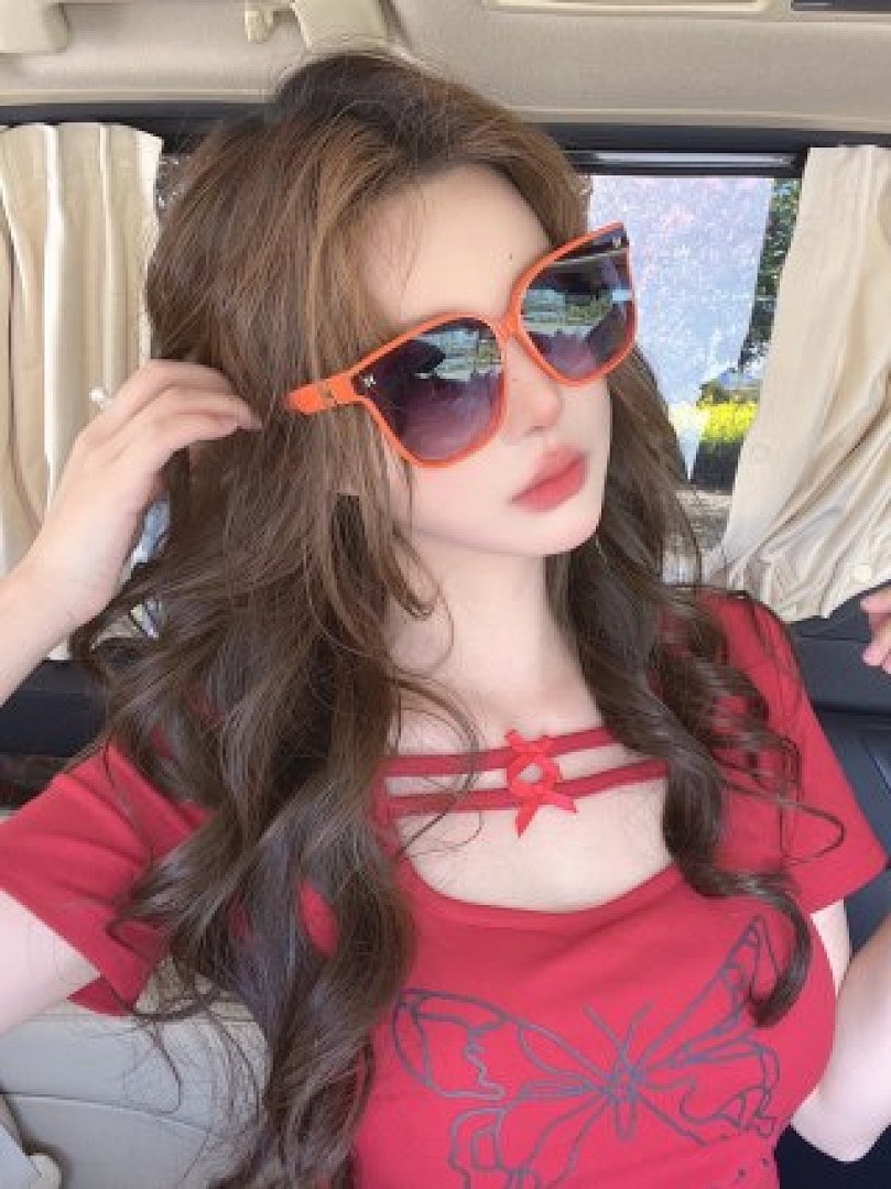 Other HERMES Sunglasses - Image 8