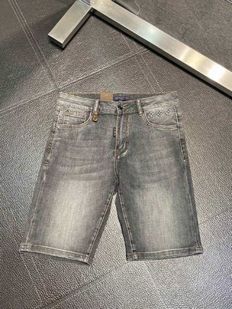 Other Lv Shorts - Image 83