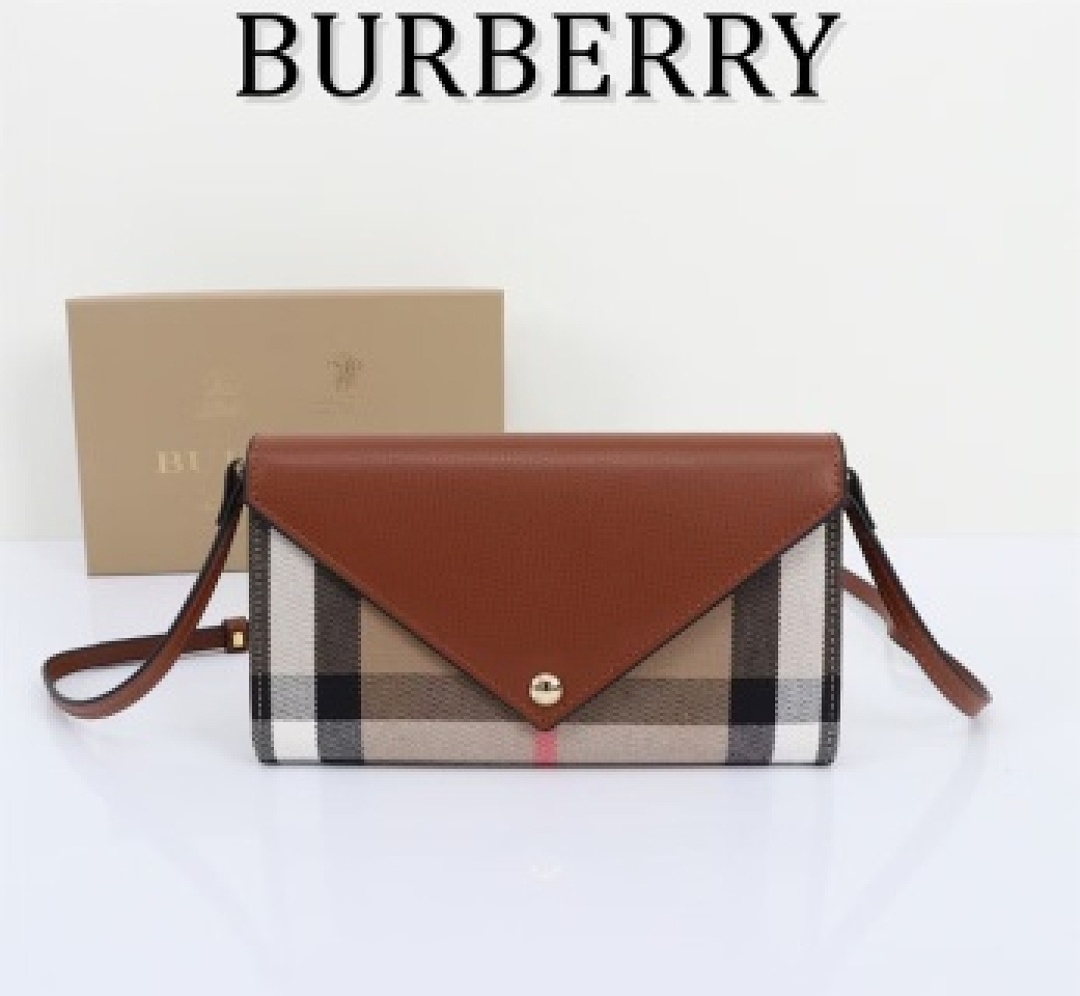 Other Burberry - Image 102