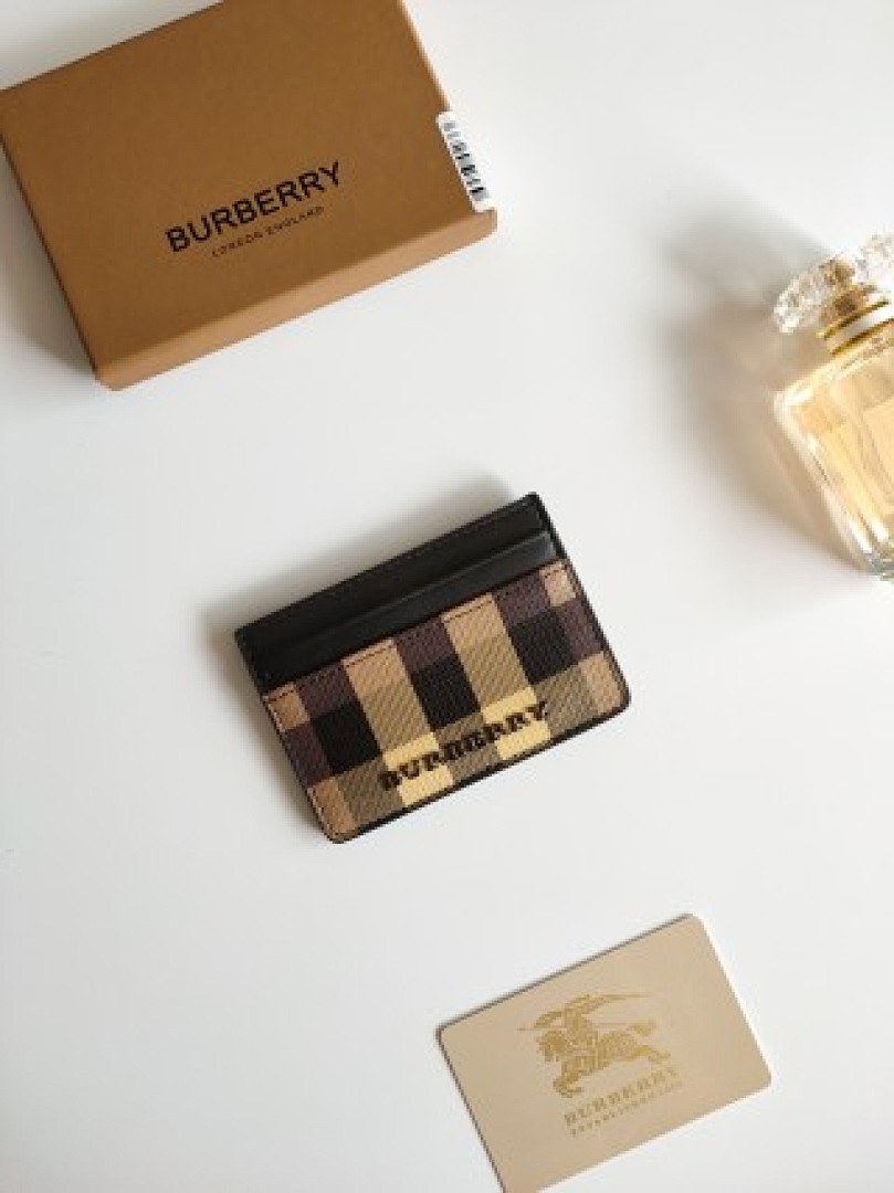 Other Burberry - Image 51