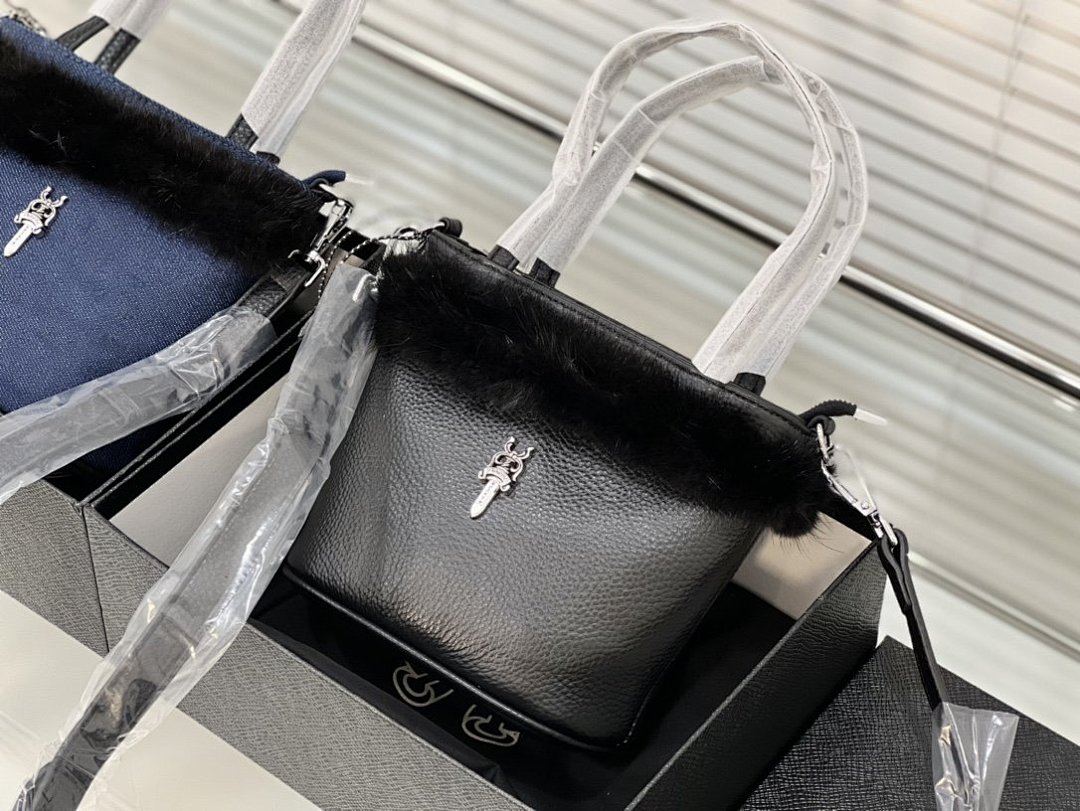 Chanel Chrome Hearts Bag - Image 105