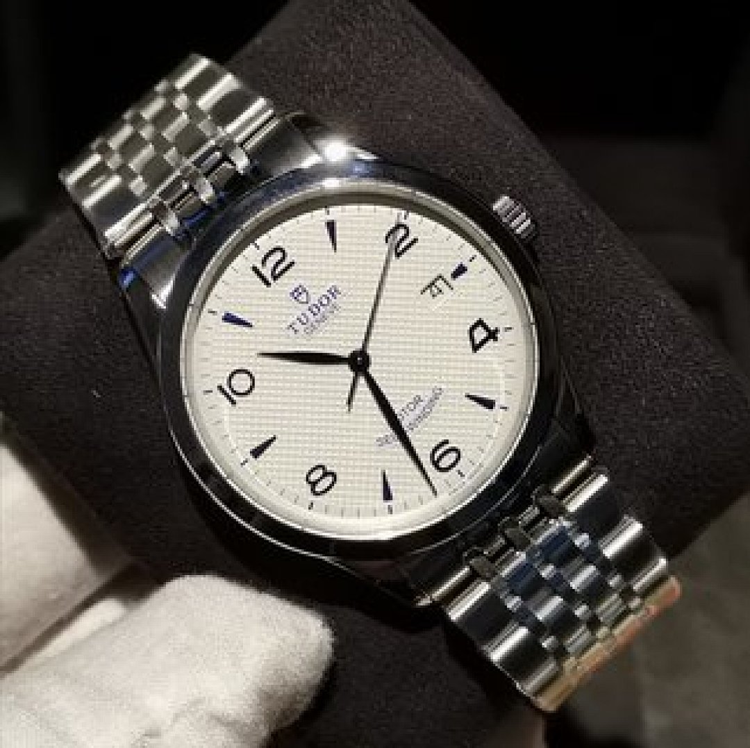 Chanel Tudor, photo 1
