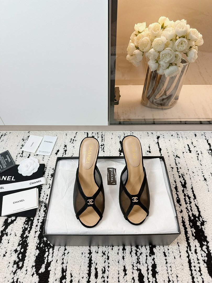 Other Women's Slippers - Image 35