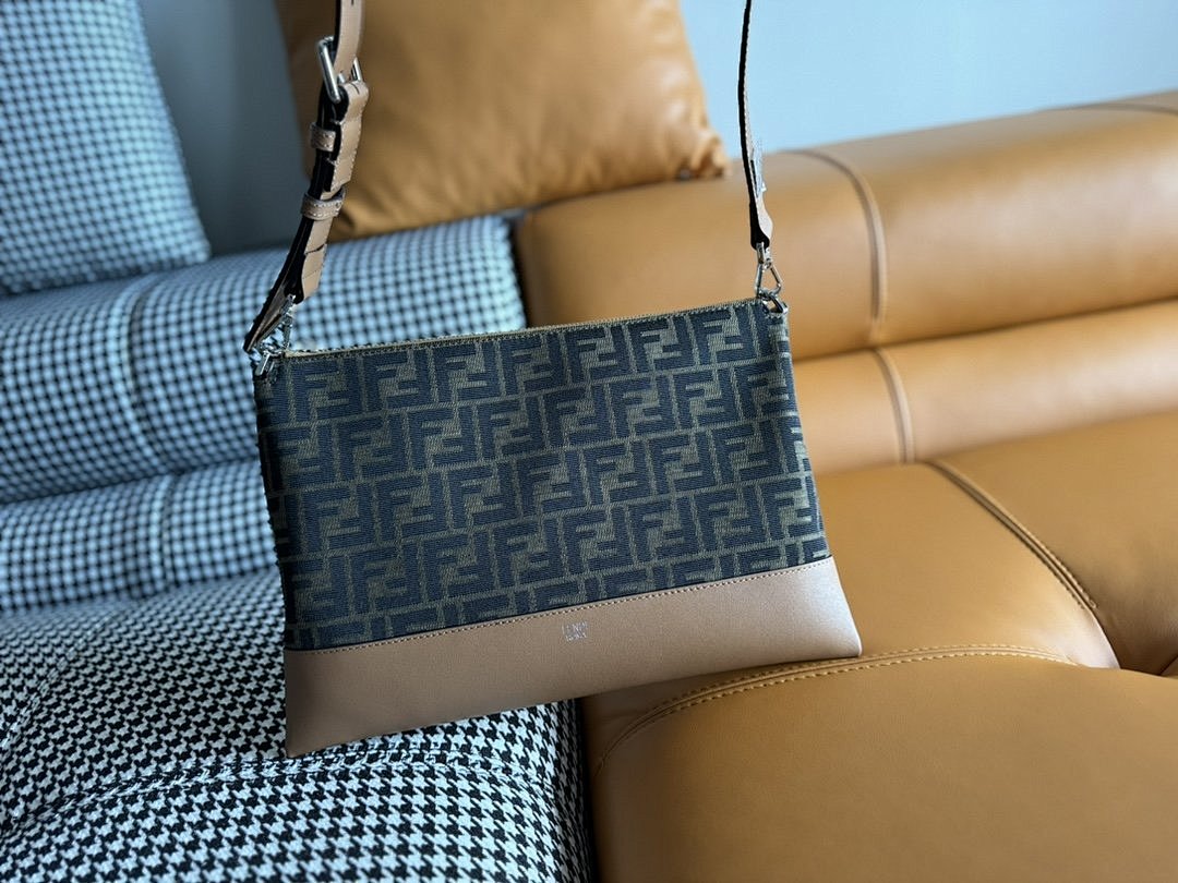 Other Fendi - Image 93