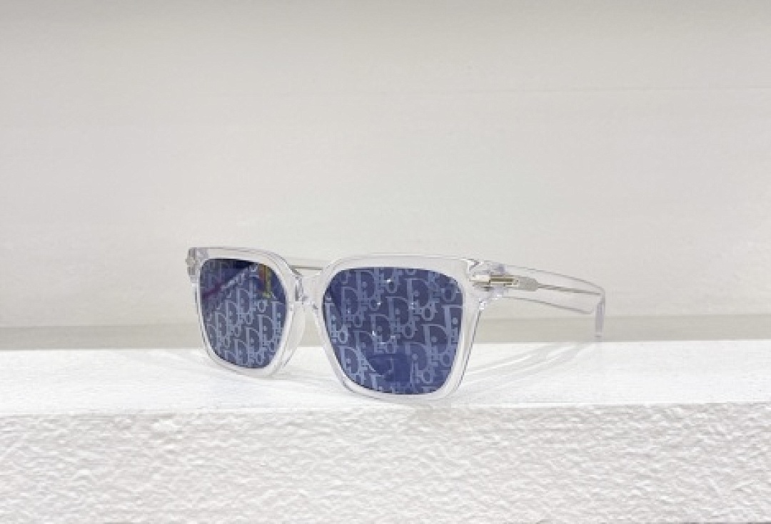 Other Dior Sunglasses - Image 17