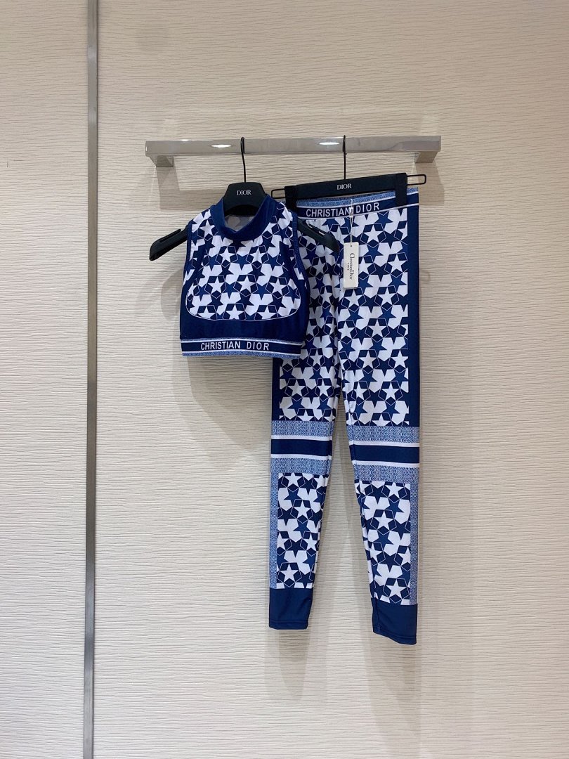 Other Yoga Wear, photo 1