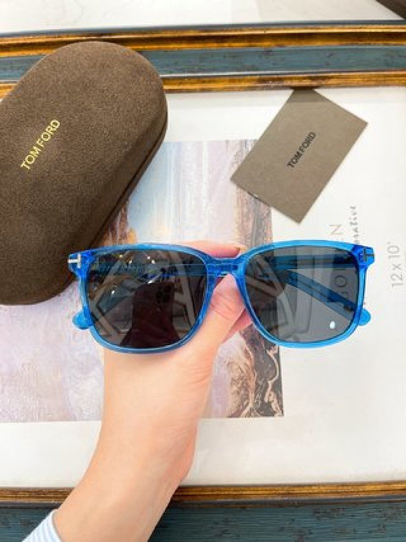Other TOMTORD Sunglasses - Image 39