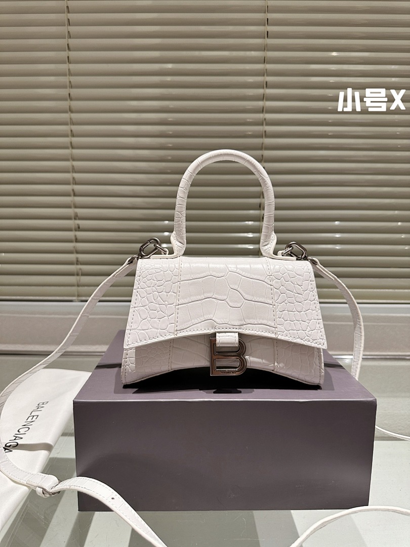 Other Balenciaga - Image 40