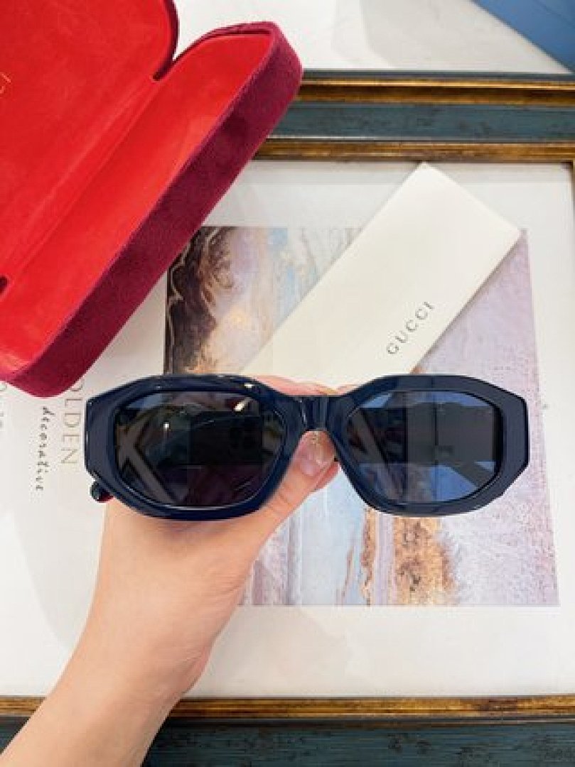Other GUCCI Sunglasses - Image 105